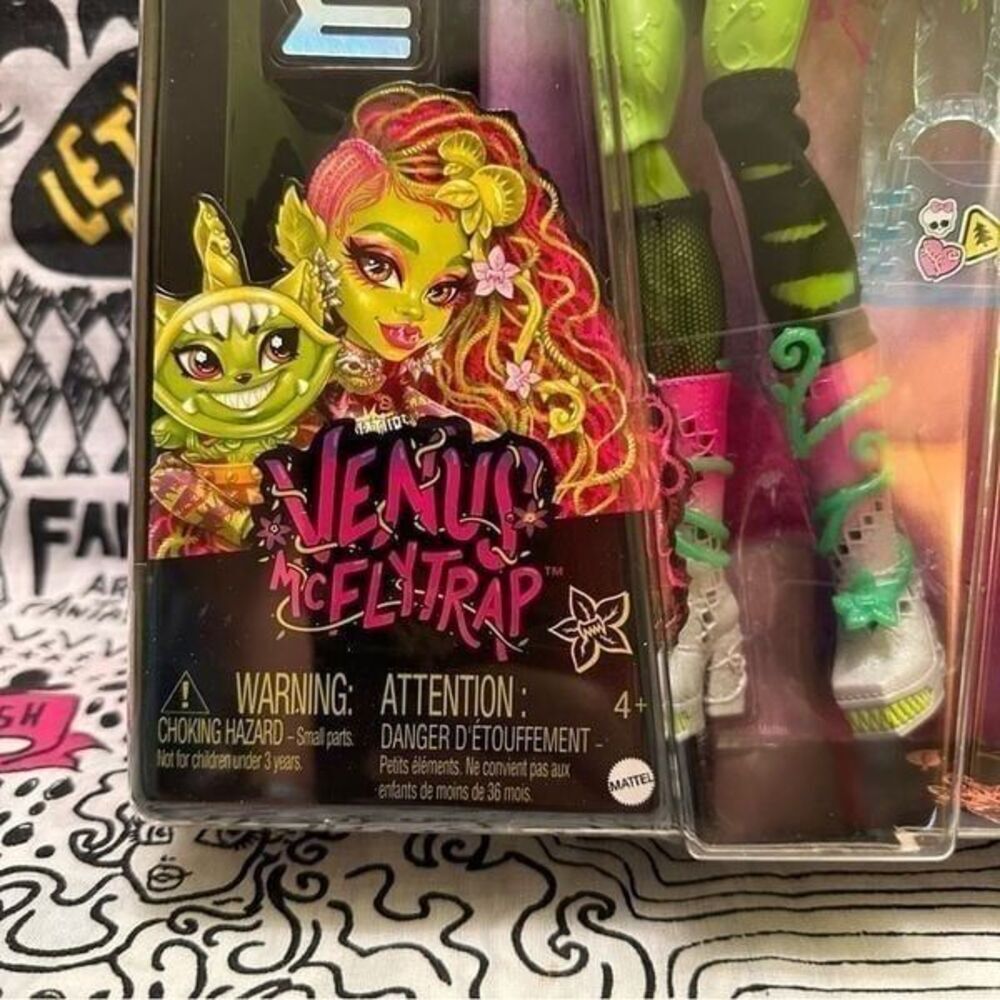 Monster High VENUS MCFLYYRAP Doll - Picture 4 of 8